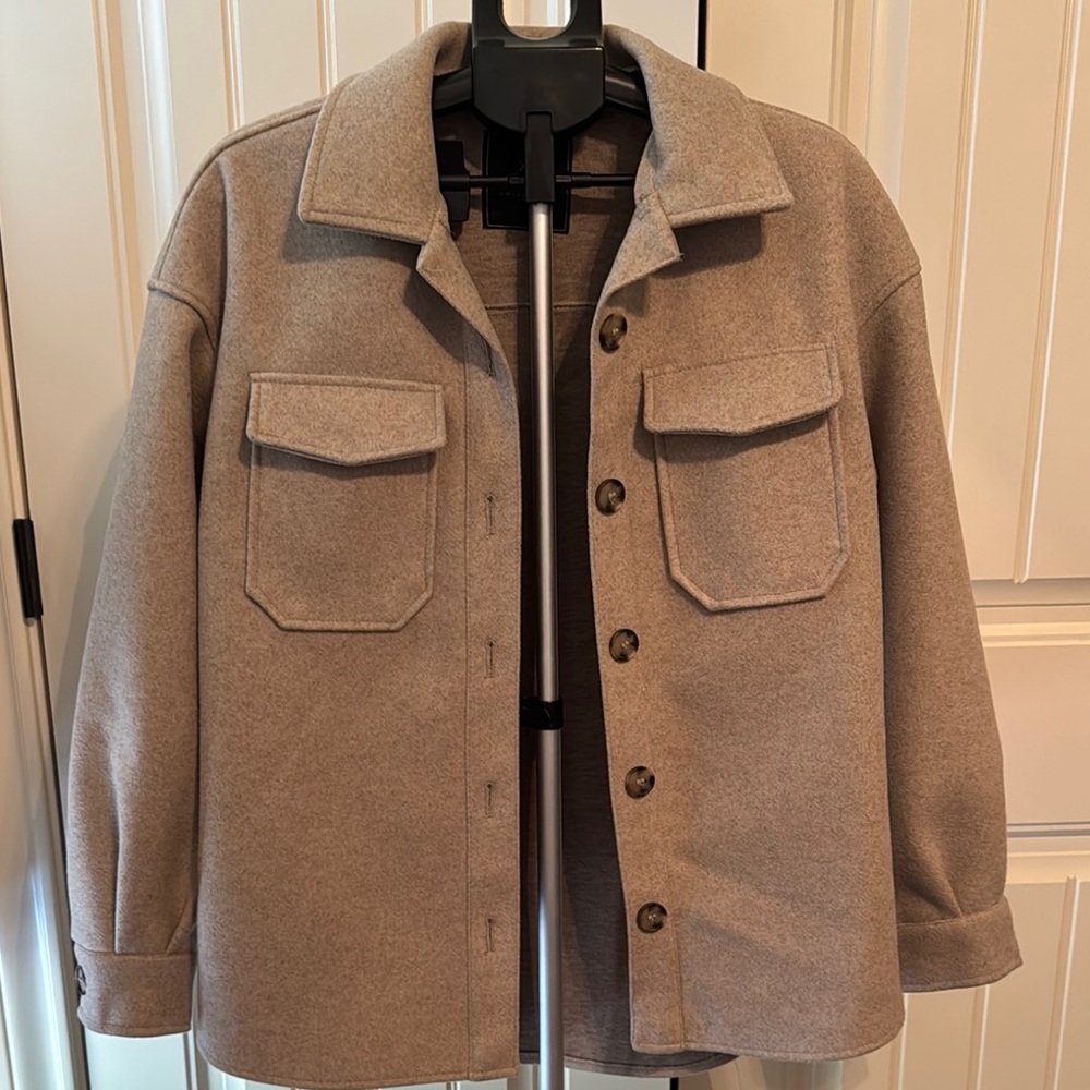 Women’s Tan Jacket